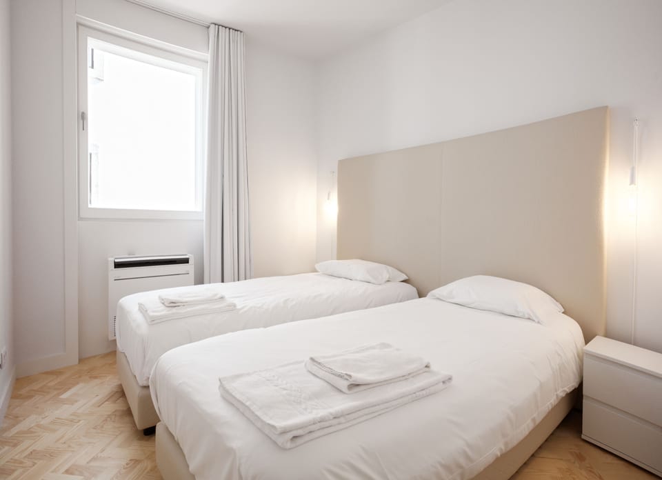Apartment, 3 Bedrooms | 3 bedrooms, soundproofing, iron/ironing board, free cribs/infant beds