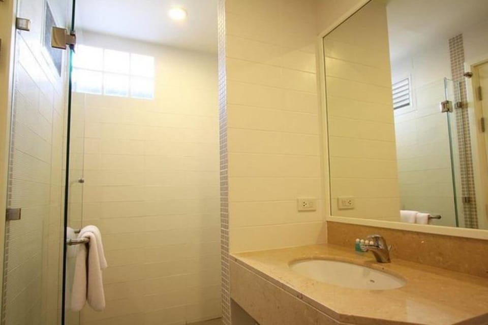 3 Bedroom Villa | Bathroom sink