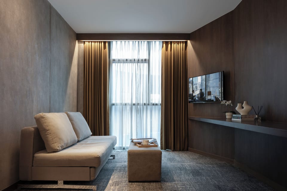 Junior Suite | Living area | LED TV