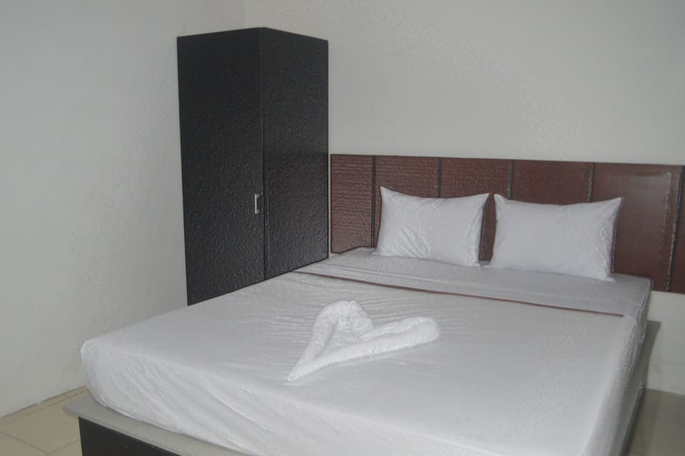 Room | Desk, rollaway beds, free WiFi