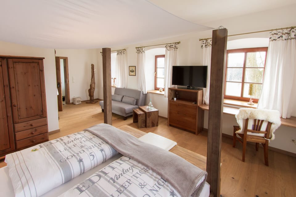 Soundproofing, cribs/infant beds, rollaway beds, free WiFi