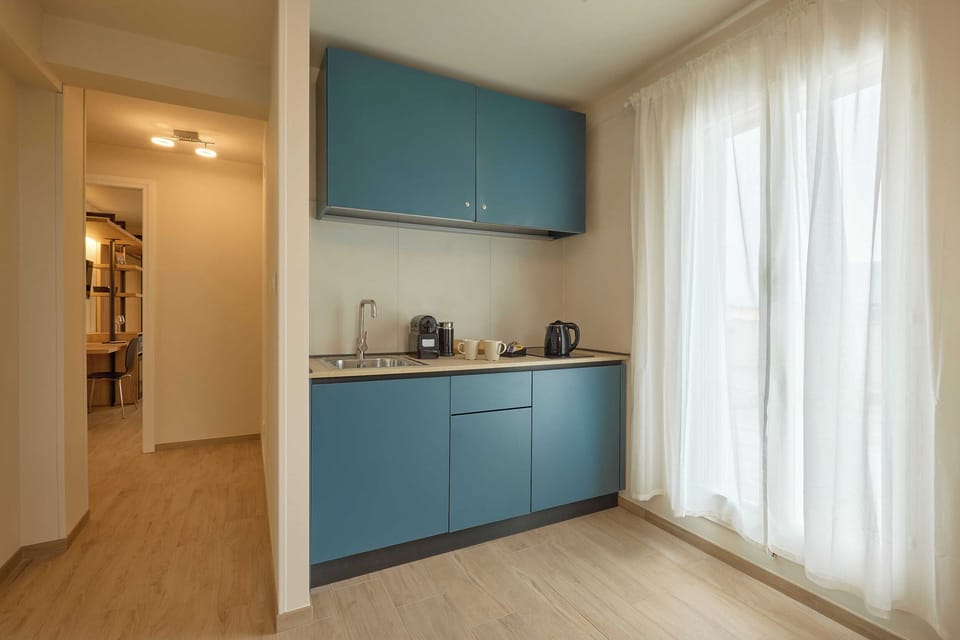 Comfort Room | Private kitchen