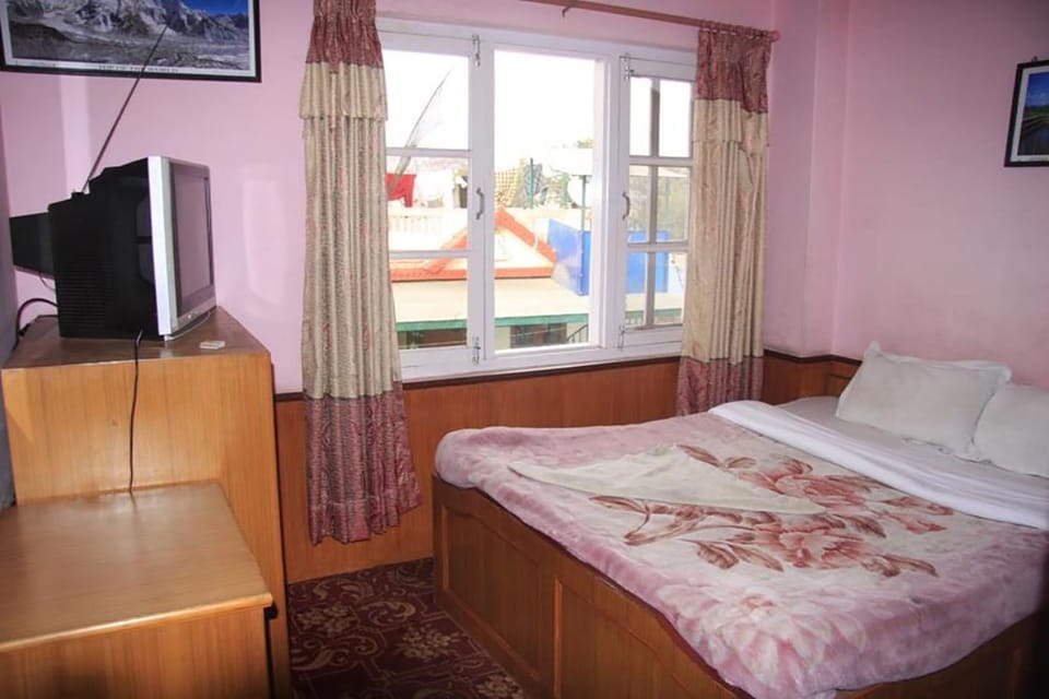 Standard Room | Desk, free WiFi