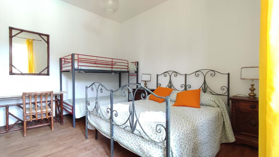Family Quadruple Room, Ensuite, Pool View | WiFi (free), bed sheets
