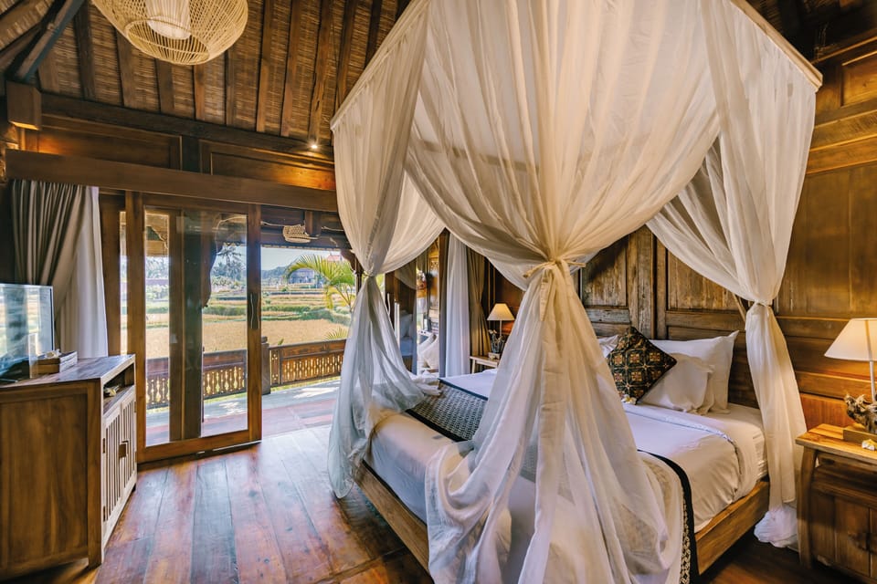 Family Wooden Private Pol Villa | 1 bedroom, premium bedding, minibar, in-room safe