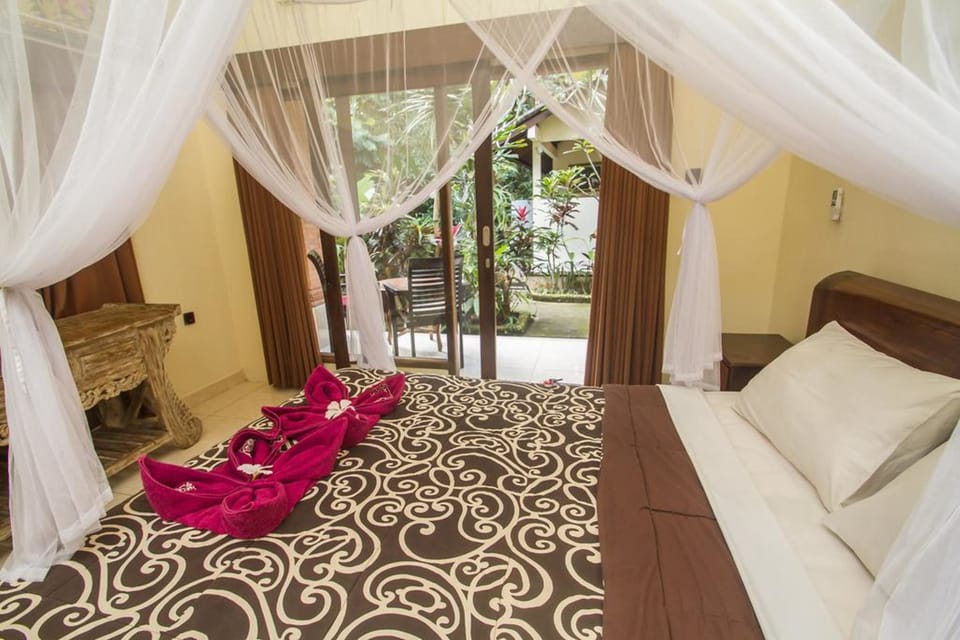 Double Room, Garden View | Desk, soundproofing, free WiFi