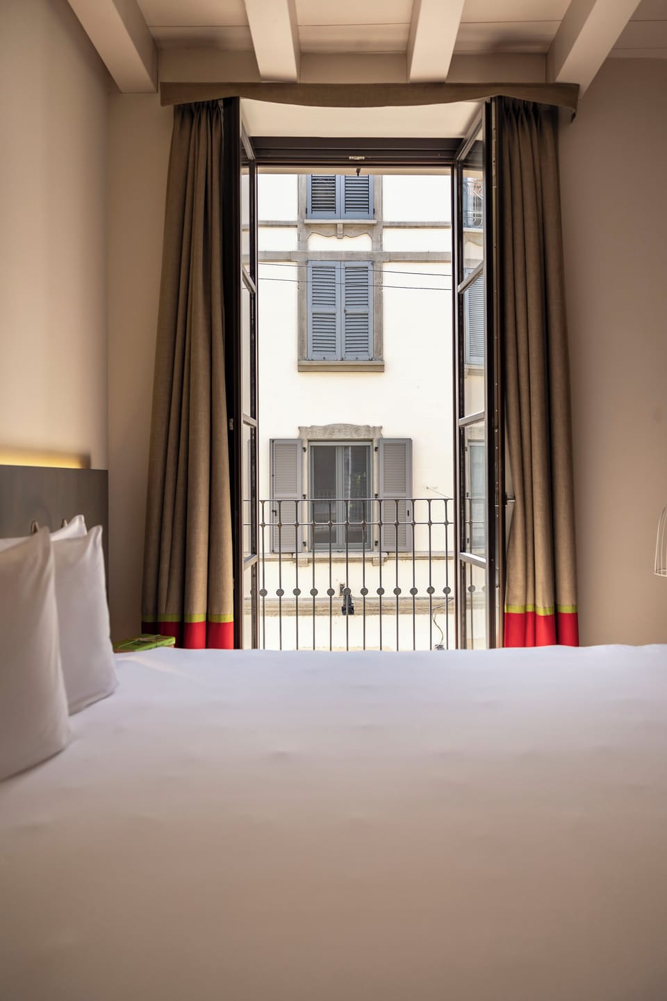 Suite Deluxe Fitness | Minibar, in-room safe, desk, free WiFi