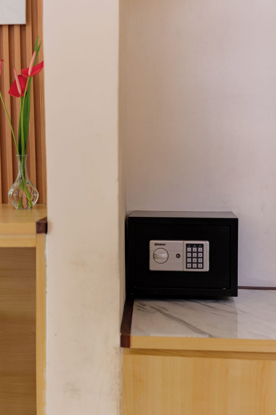 Superior Room, 1 Double or 2 Twin Beds | Minibar, in-room safe, desk, free WiFi