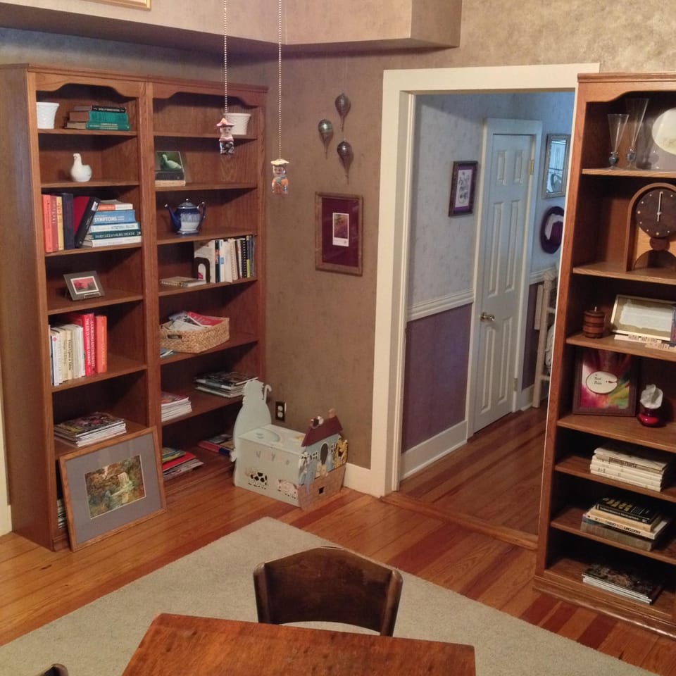 The library is located in the center of the house and accessible to all bedrooms