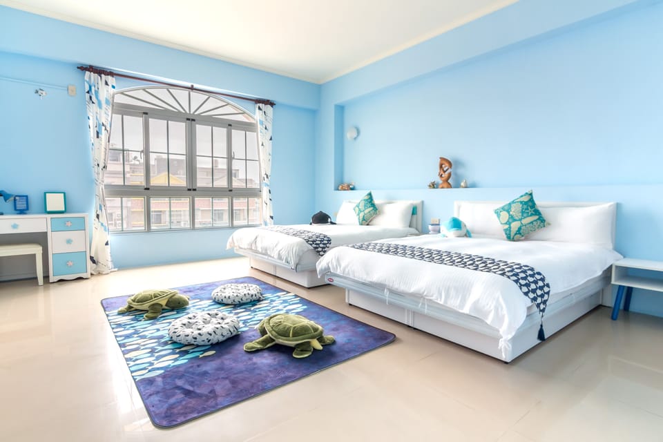 Quadruple Room | Individually decorated, individually furnished, desk, blackout drapes