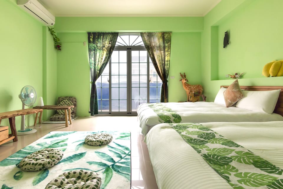 Quadruple Room, Balcony | Individually decorated, individually furnished, desk, blackout drapes