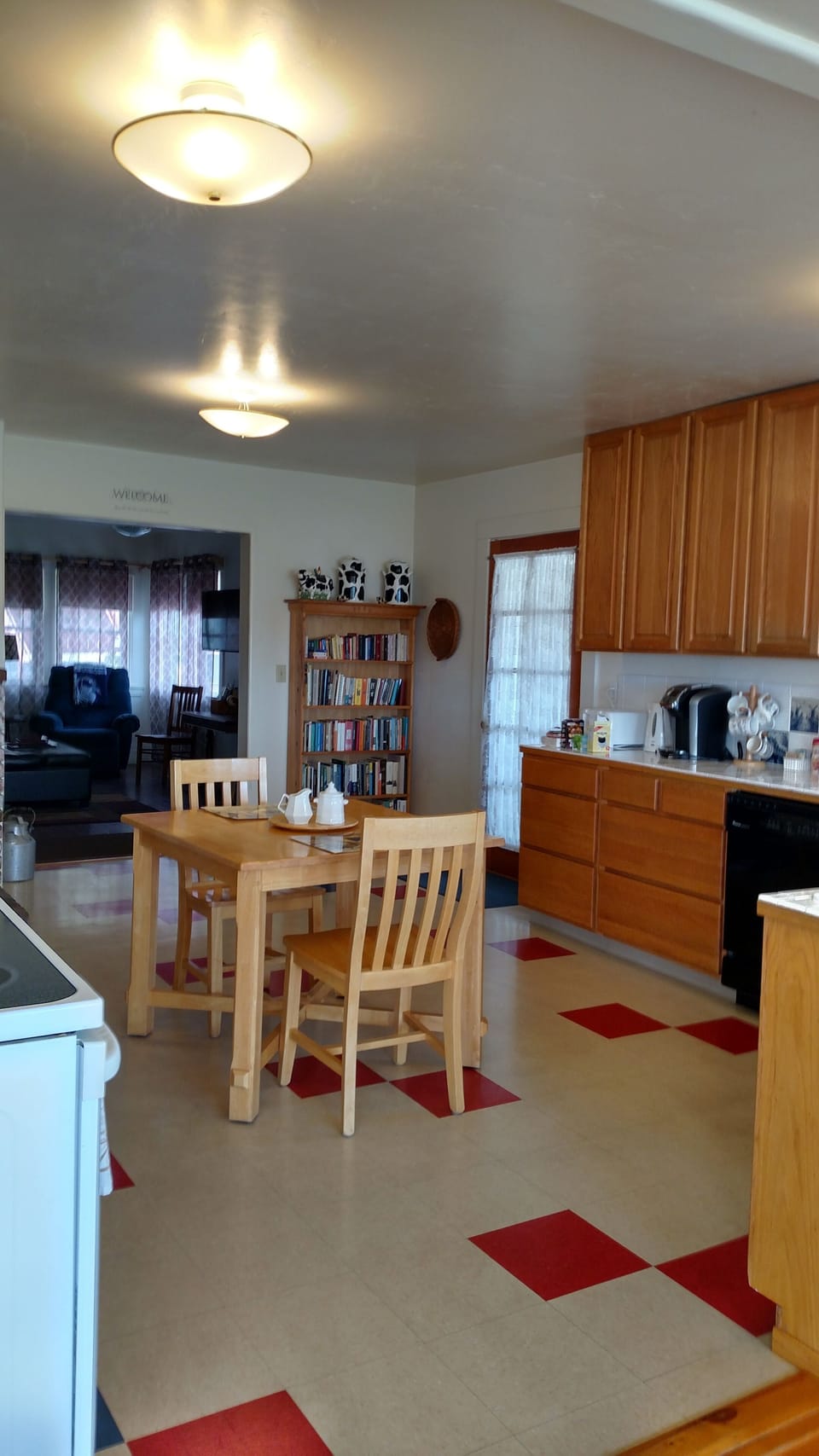 Kitchen area view from dinning room.