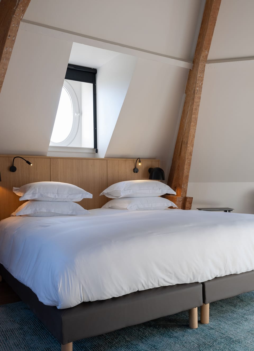 Suite (Privilege) | Premium bedding, minibar, in-room safe, individually decorated