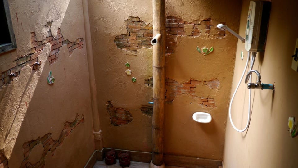 Wooden Cottage | Bathroom shower