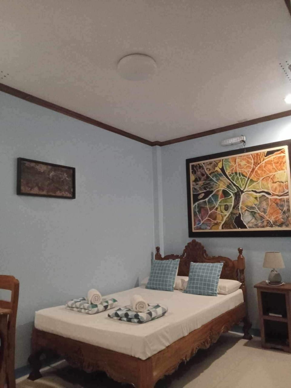 Standard Room, 1 Double Bed | Desk, blackout drapes, bed sheets