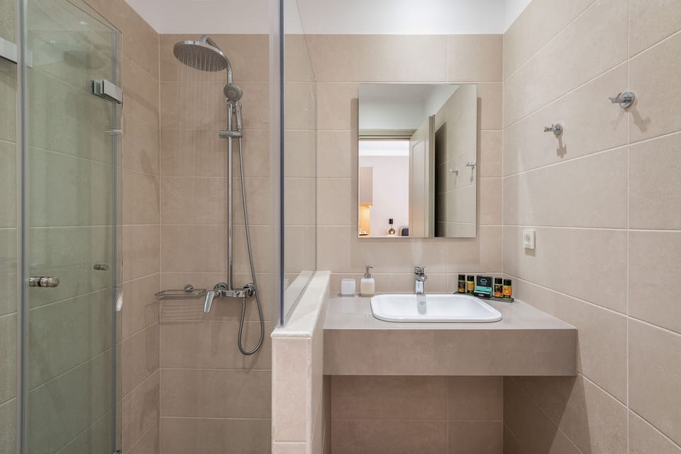 Shower, free toiletries, hair dryer, bathrobes