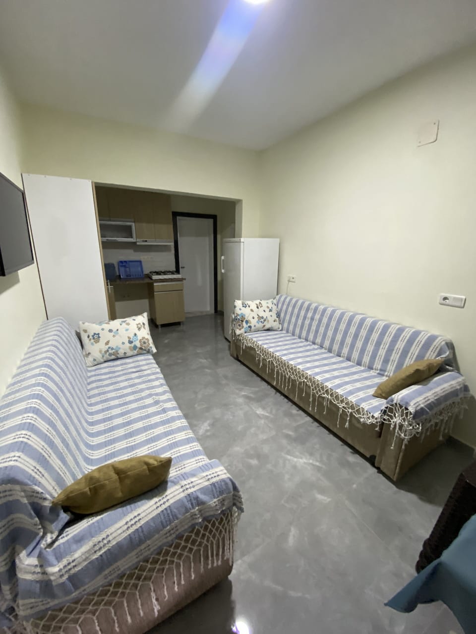 Apartment, 1 Bedroom | Living area | 32-inch LED TV with satellite channels, TV