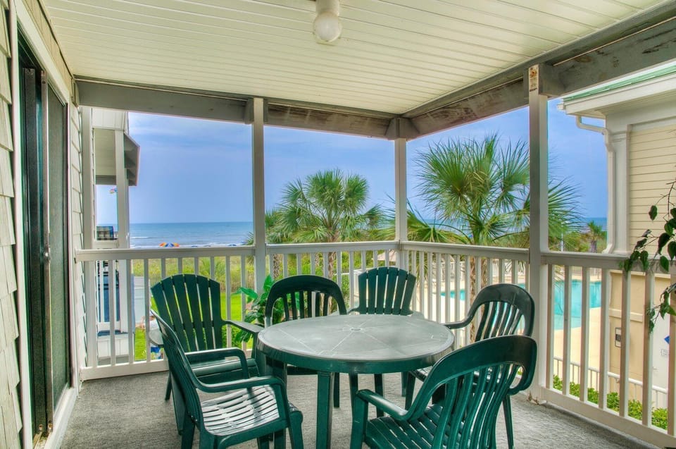 Condo, 3 Bedrooms | Outdoor dining