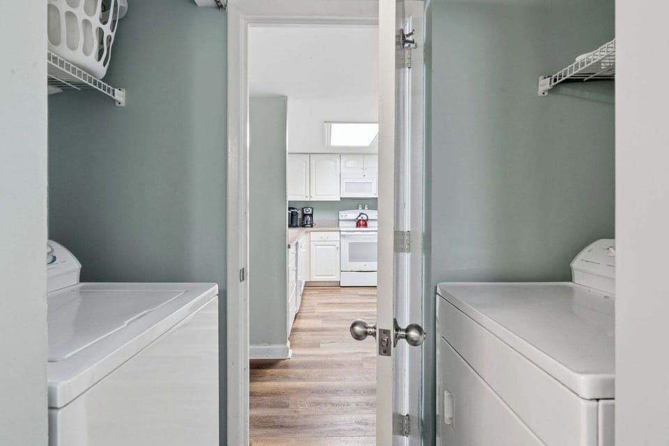 Condo, 3 Bedrooms | Interior