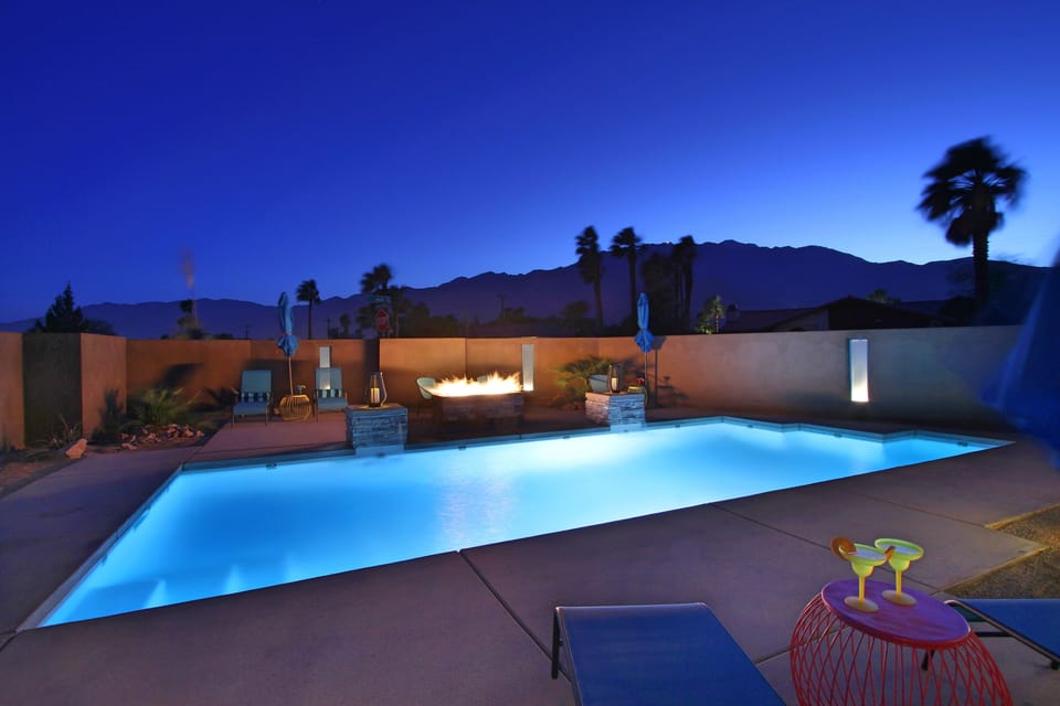 Sweeping Mountain views from pool and fire pit