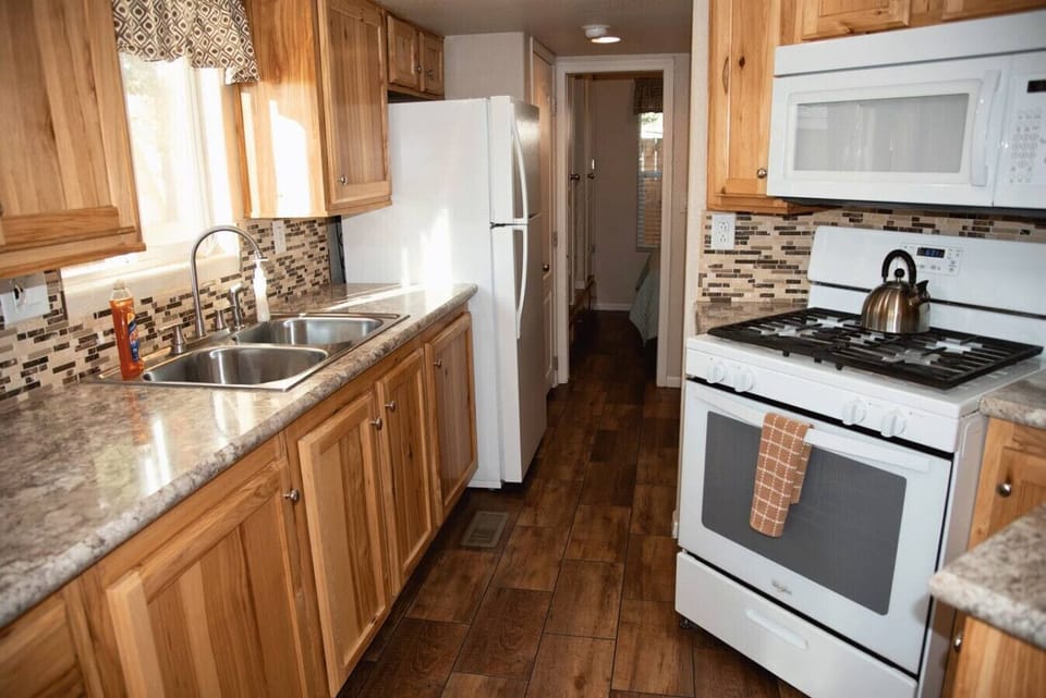 Fully equipped kitchen