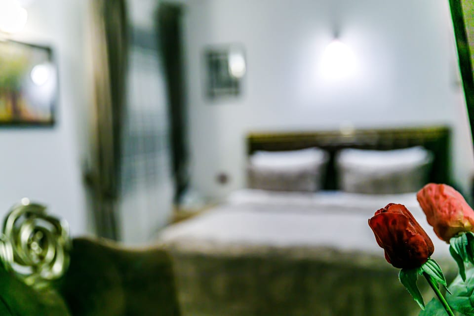 Deluxe Double Room, Balcony | Egyptian cotton sheets, premium bedding, minibar, in-room safe