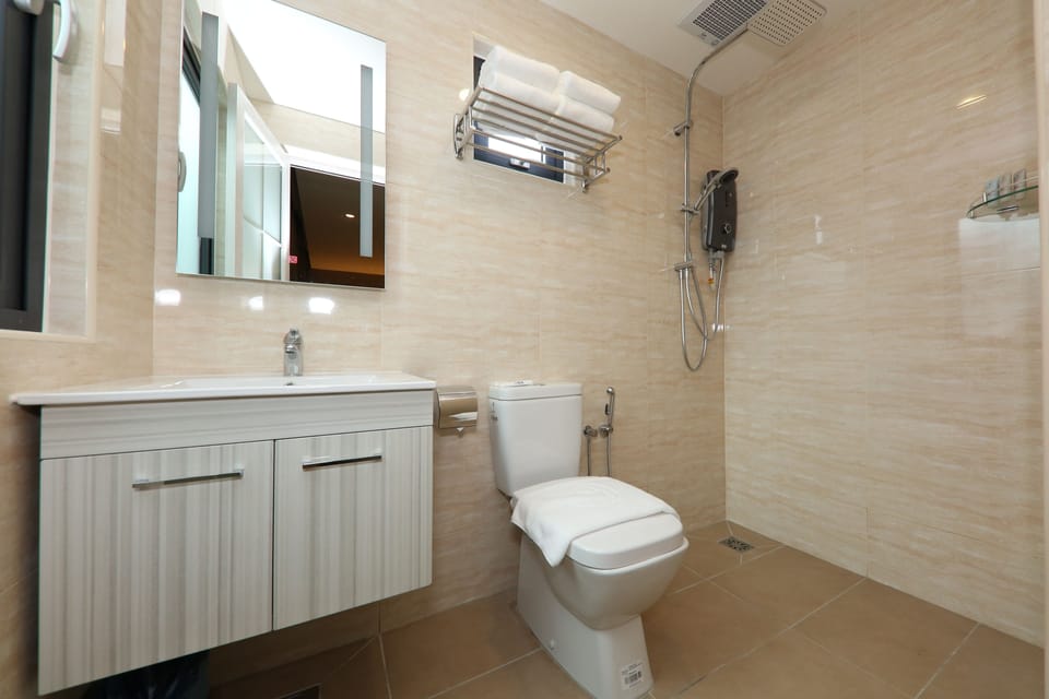 Shower, free toiletries, hair dryer, bathrobes
