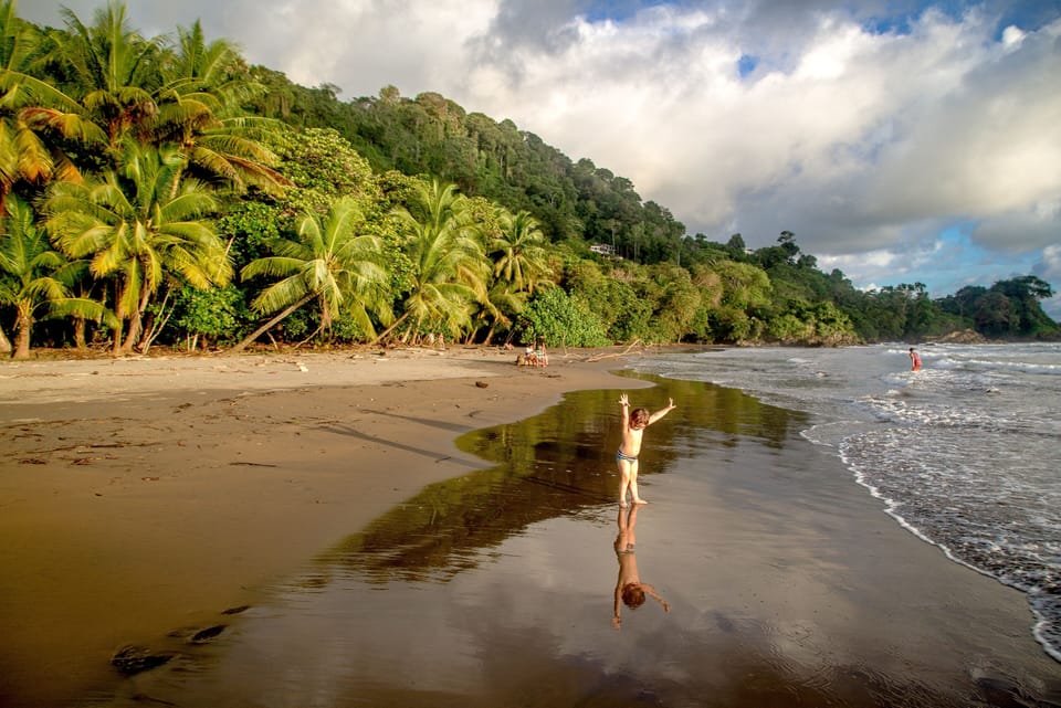 Just down the hill and across the street, Roca Verde beach awaits! 