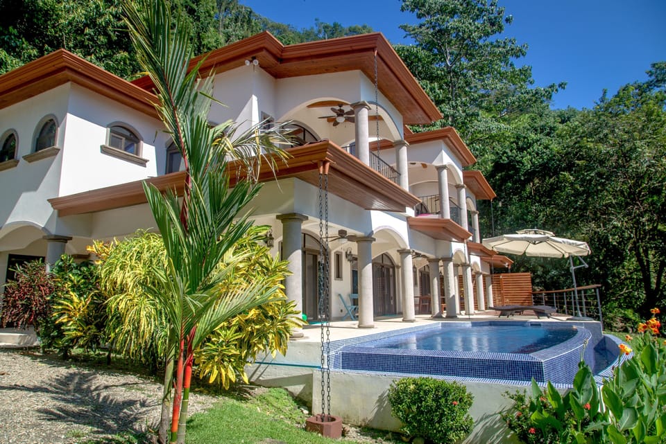 Mi castillo es su castillo, Bienvenido!