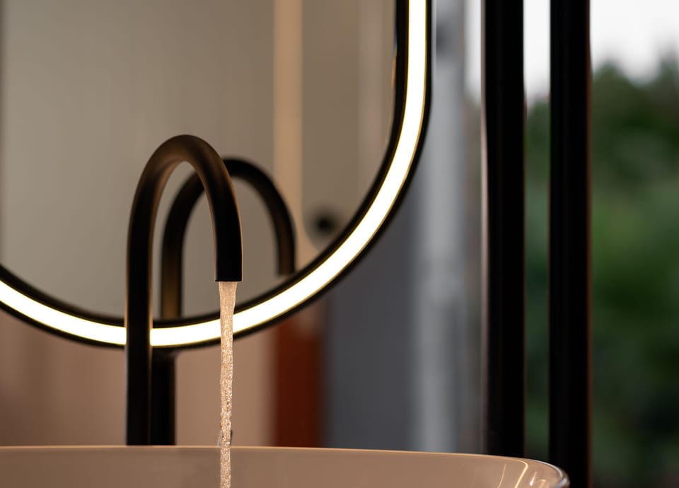 Deluxe Bungalow, Sea View | Bathroom sink