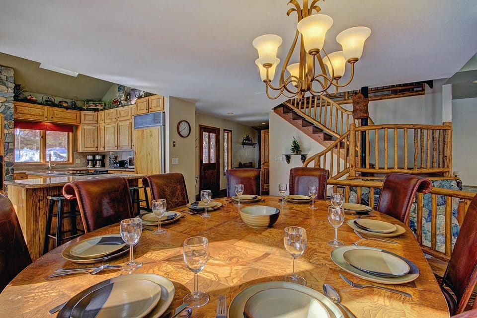 House, Multiple Bedrooms | Dining