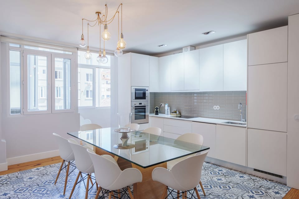 Premium Apartment, 3 Bedrooms, City View (Downtown Art Tyle) | Private kitchen | Fridge, microwave, oven, stovetop