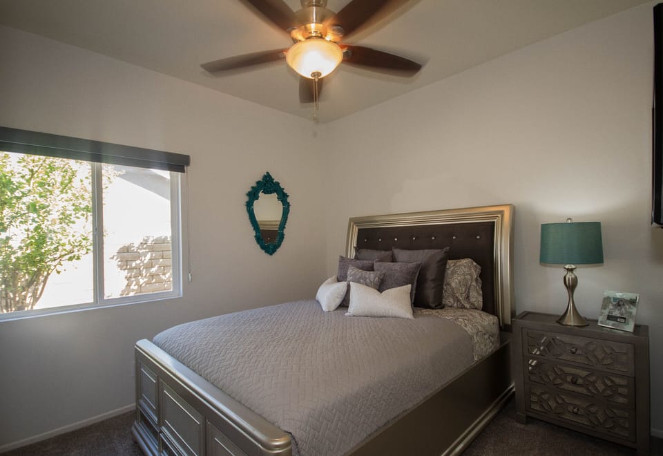 2nd Bedroom with Queen Bed and Smart TV