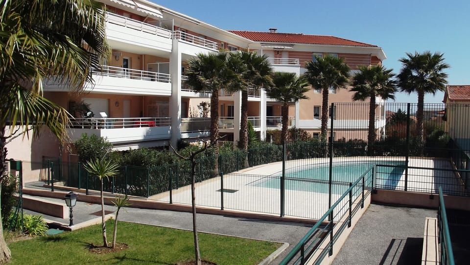 Cool of in the beautiful resident's pool or sunbathe on the spacious terrace
