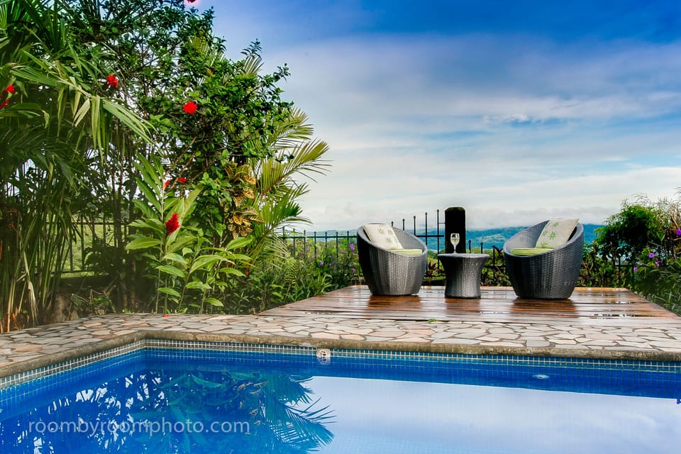 A refreshing splash pool (3mx4m) is perfect to cool off.