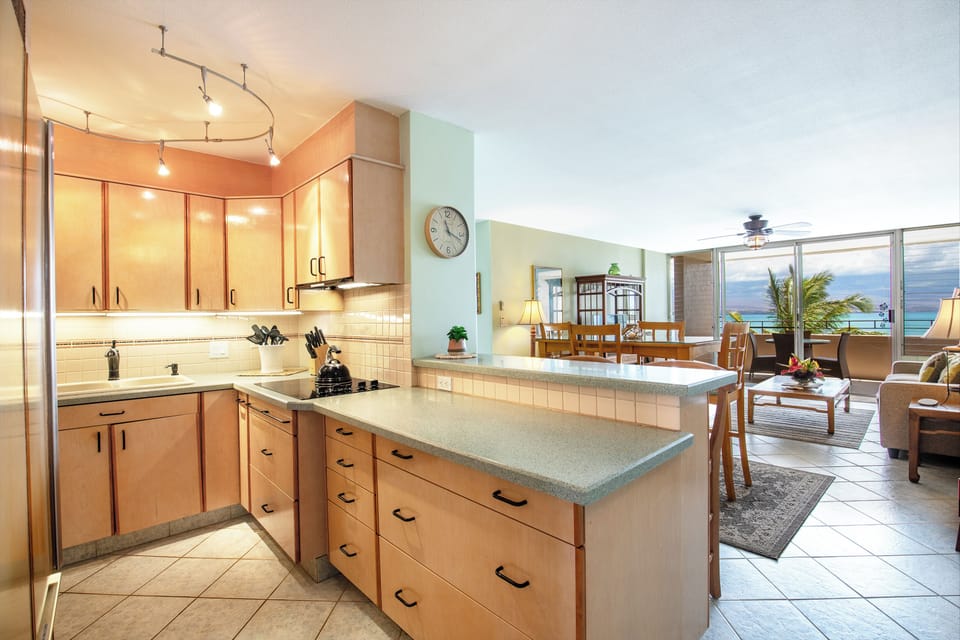 Island Sands 512 Kitchen