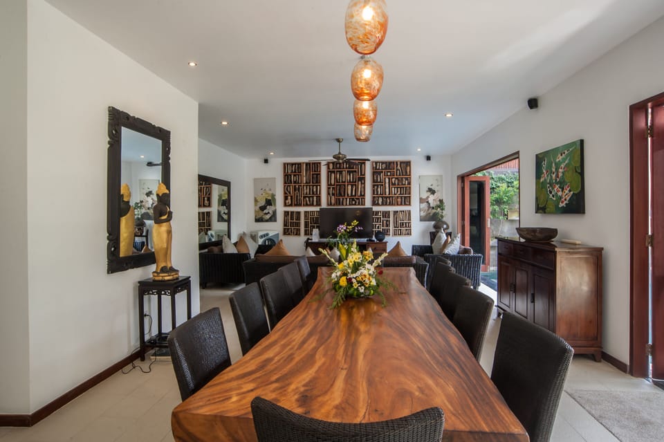 Dining main villa