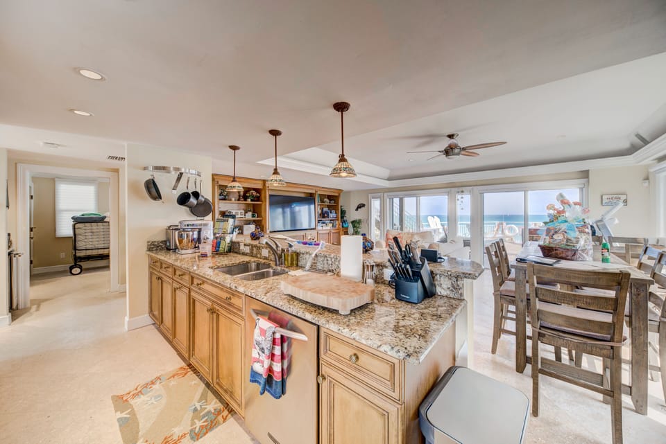  Carpe Diem:  This kitchen is a chef's dream! 