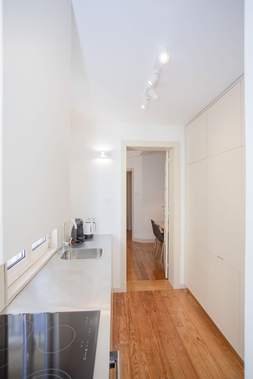 Apartment, 3 Bedrooms | Private kitchen | Fridge, microwave, oven, stovetop