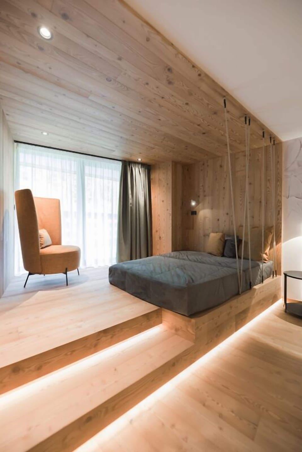 Junior Room | In-room safe, desk, blackout drapes, soundproofing