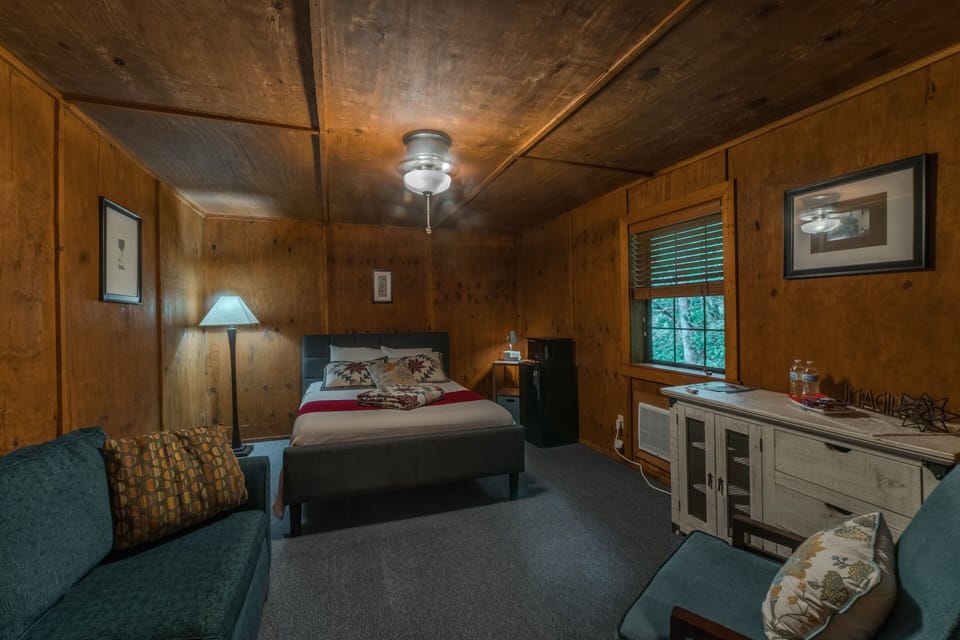 Signature Suite, Hill View | Tempur-Pedic beds, individually decorated, individually furnished