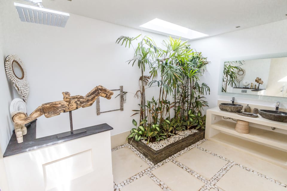Family Villa, 3 Bedrooms, Non Smoking, Pool View | Bathroom | Shower, free toiletries, hair dryer, towels