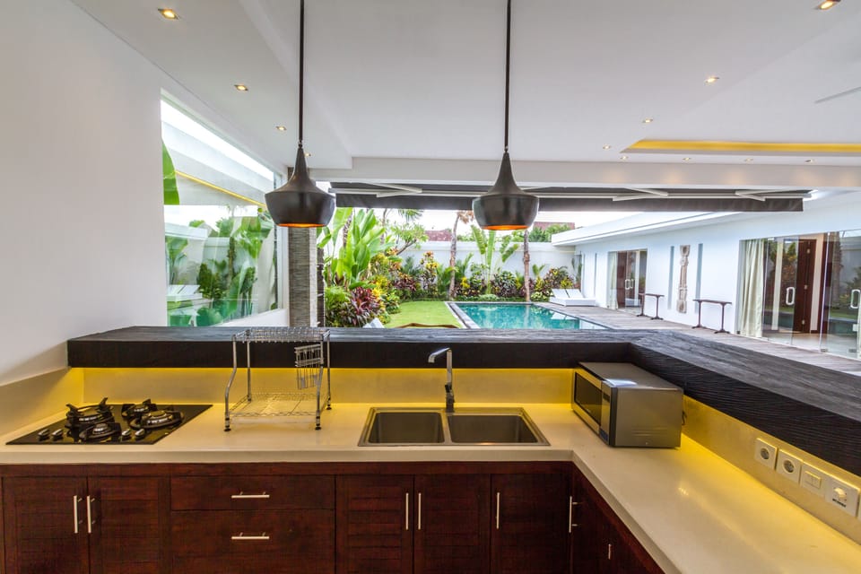 Family Villa, 3 Bedrooms, Non Smoking, Pool View | Private kitchen | Fridge, stovetop, electric kettle, cookware/dishes/utensils