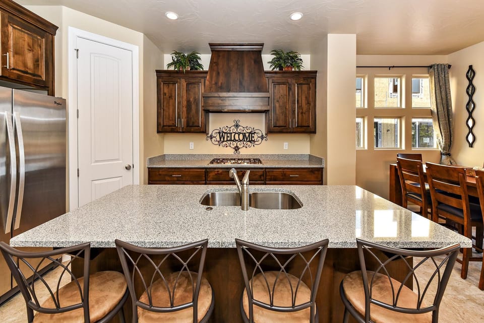 House, Multiple Beds, Pool View (Greenwind) | Private kitchen | Full-size fridge, microwave, oven, stovetop