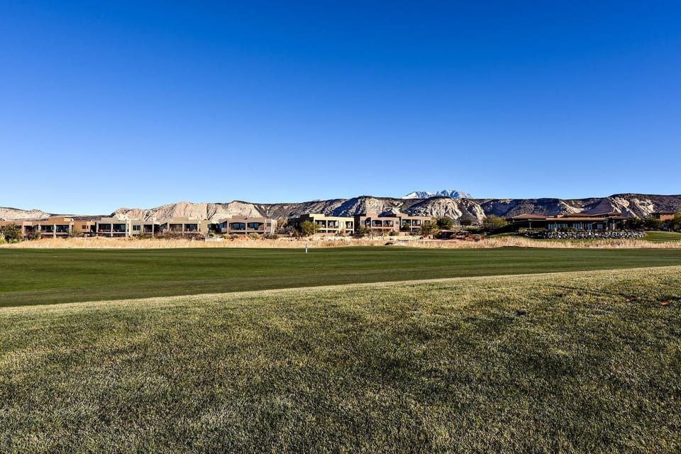 House, Multiple Beds, Mountain View (Fairway Oasis) | Golf