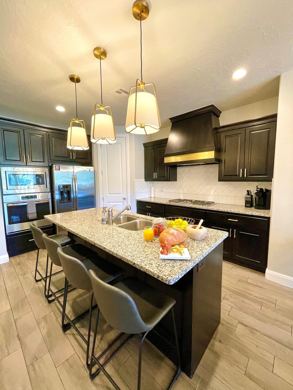 House, Multiple Beds, Mountain View (Angels Landing) | Private kitchen | Full-size fridge, microwave, oven, stovetop