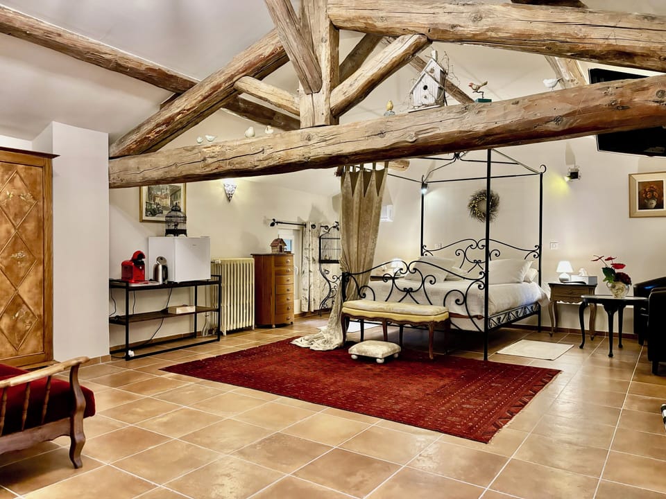 Classic Double Room, Garden View (Les Oiseaux) | Egyptian cotton sheets, premium bedding, pillowtop beds, minibar