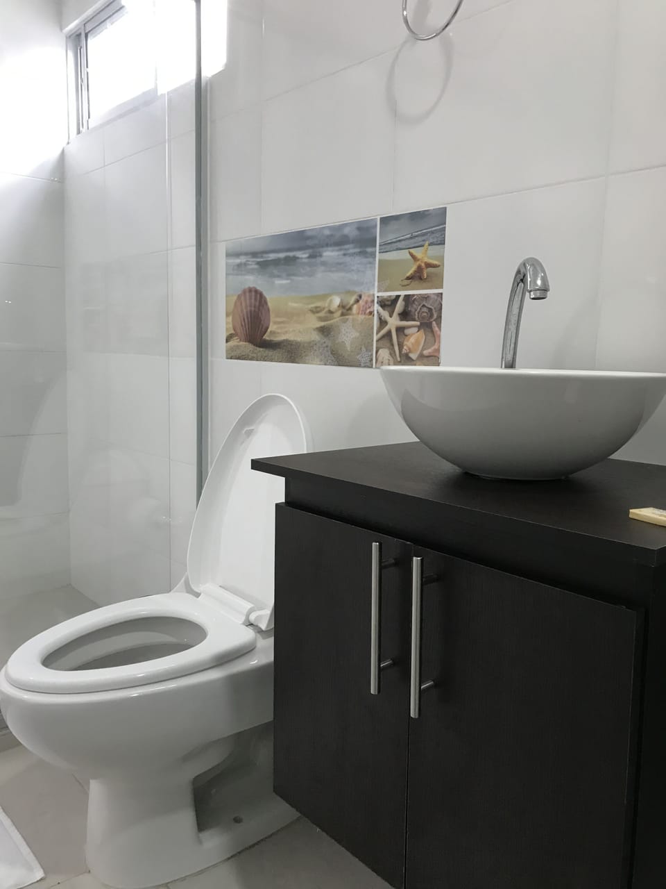 Triple Room | Bathroom | Shower, designer toiletries, towels