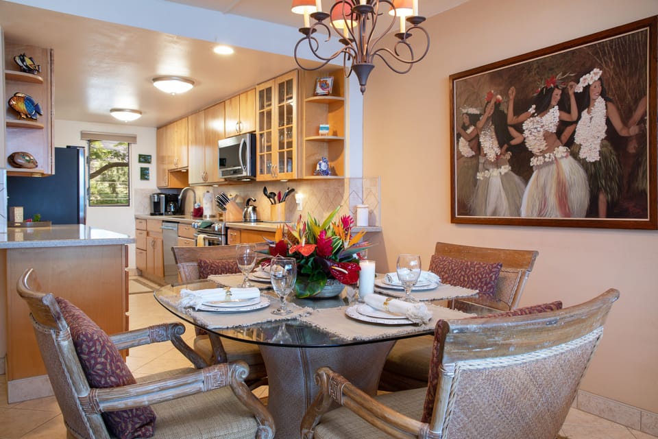 Lauloa 309 Dining