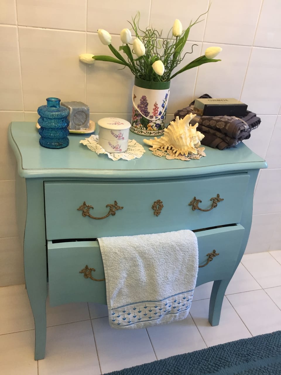 Classic Double Room, Garden View, Garden Area | Bathroom | Shower, free toiletries, hair dryer, towels
